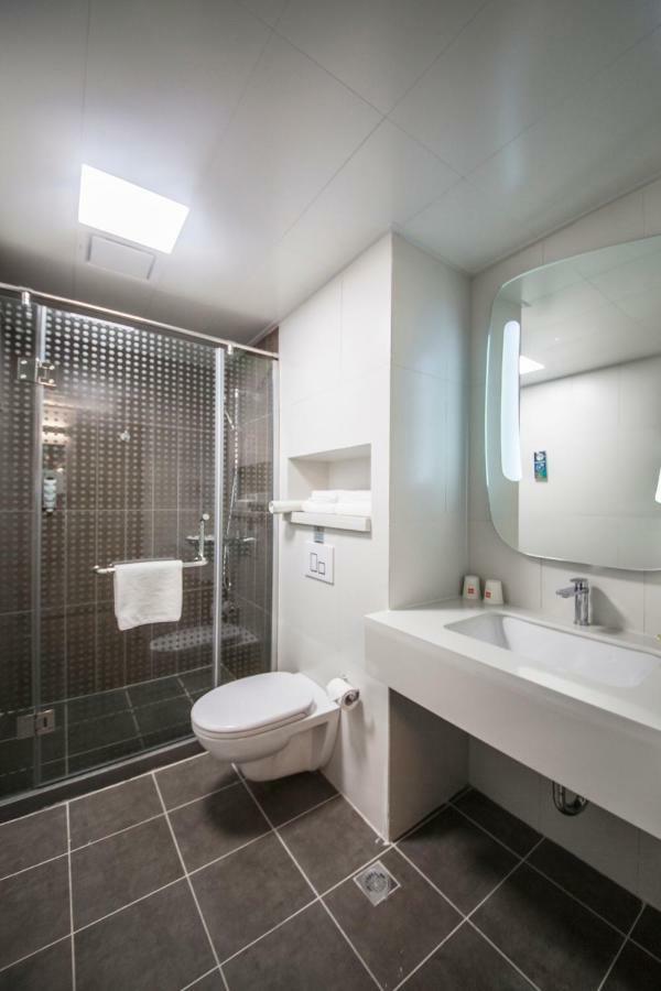 Ibis Nantong Middle Renmin Rd Hotel Экстерьер фото